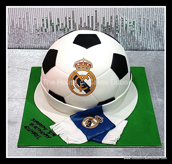 9 Real Madrid Football Cakes Photo Real Madrid Soccer Cake Real Madrid Cake And Soccer Real Madrid Birthday Cake Snackncake 9 Real Madrid Football Cakes Photo Real Madrid Soccer Cake Real Madrid Cake And Soccer Real Madrid Birthday Cake Snackncake