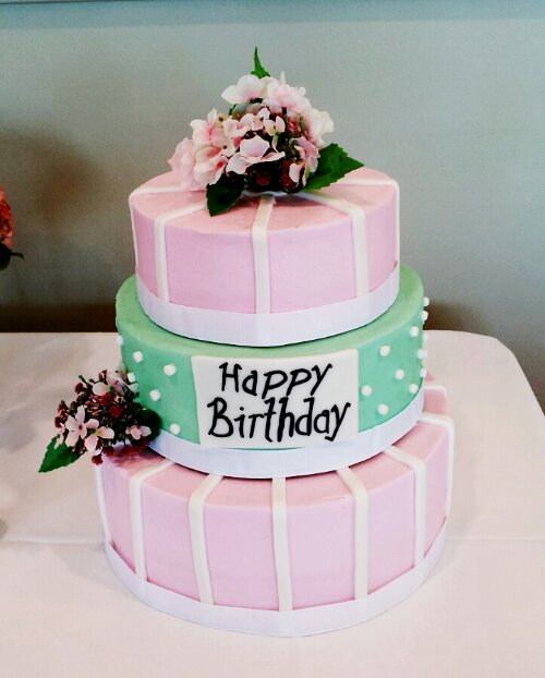11 classy birthday cakes