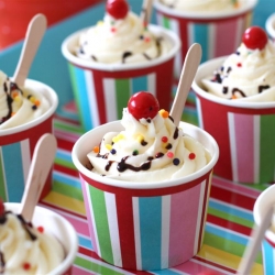 Cupcakes That Look Like Ice Cream Sundaes