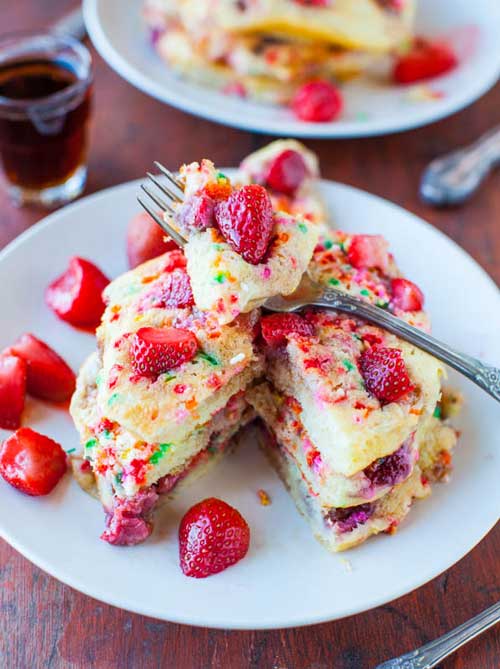 Strawberry Buttermilk Pancakes Strawberry Buttermilk Pancakes