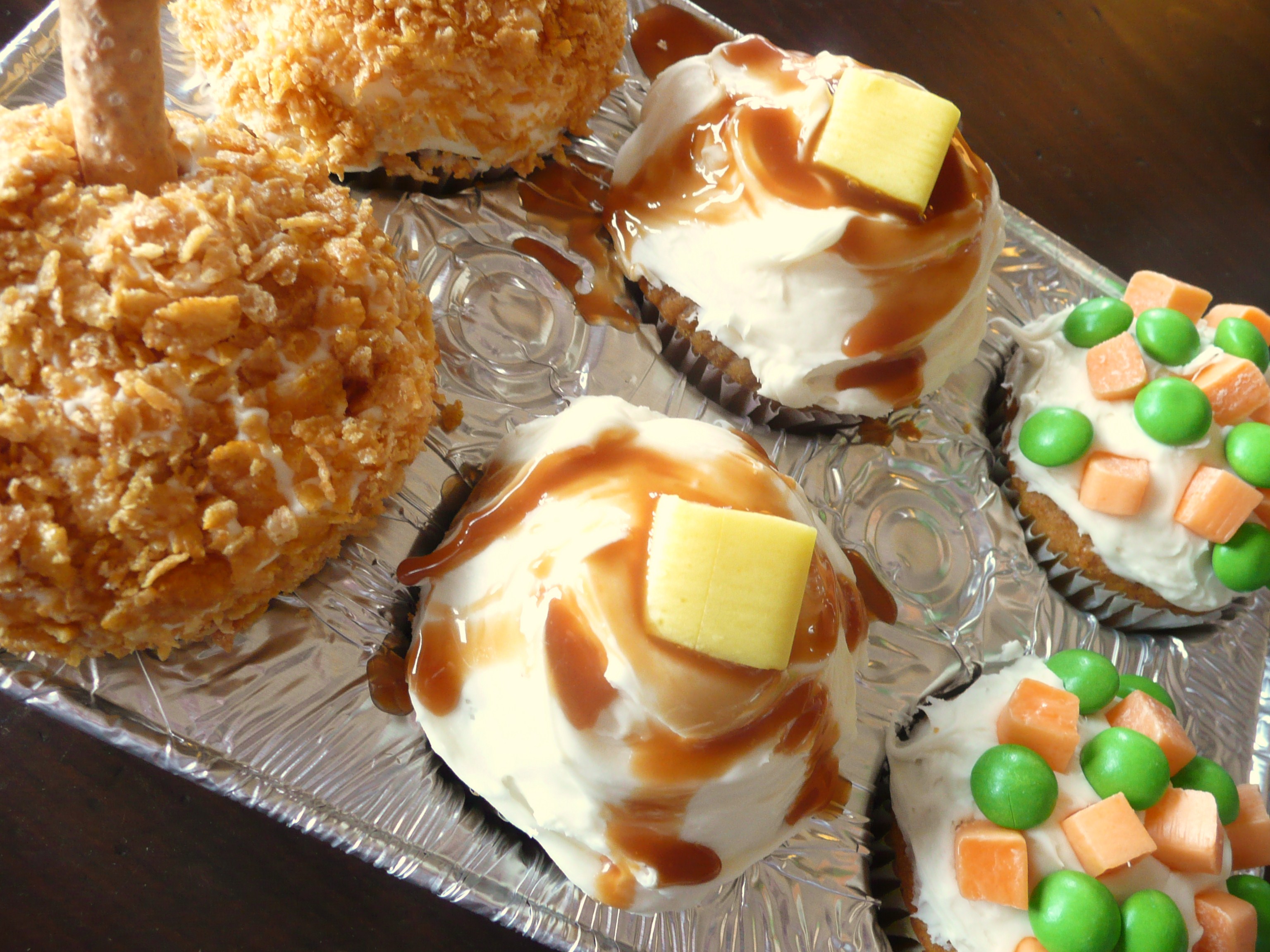 Thanksgiving Dinner Themed Cupcakes Thanksgiving Dinner Themed Cupcakes