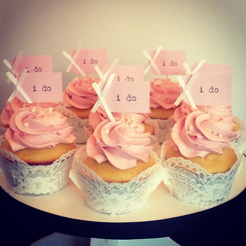 Vintage Wedding Shower Cupcakes Vintage Wedding Shower Cupcakes