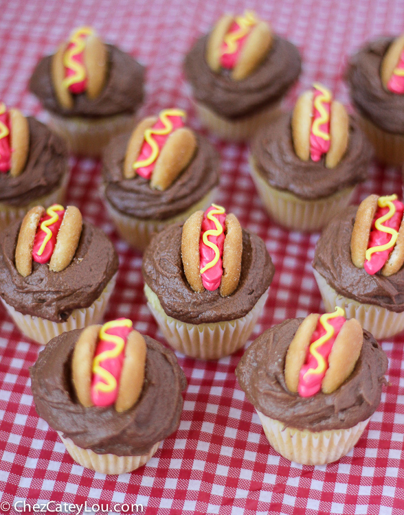 Hot Dog Cupcakes