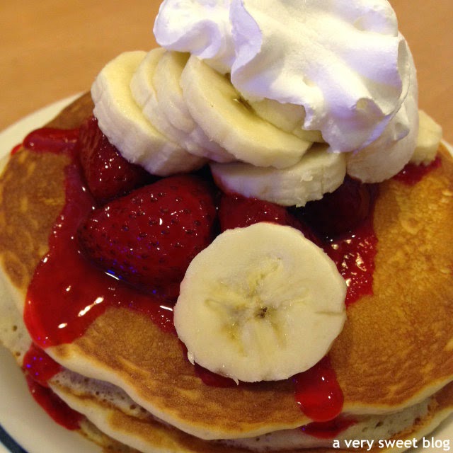 Ihop Strawberry Banana Pancakes Ihop Strawberry Banana Pancakes
