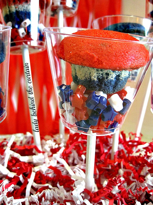 Patriotic Mini-Cupcakes Patriotic Mini-Cupcakes