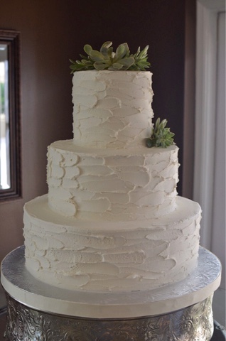 9 Square Wedding Cakes Rough Frosting Photo Icing Wedding Cake With Fresh Flowers