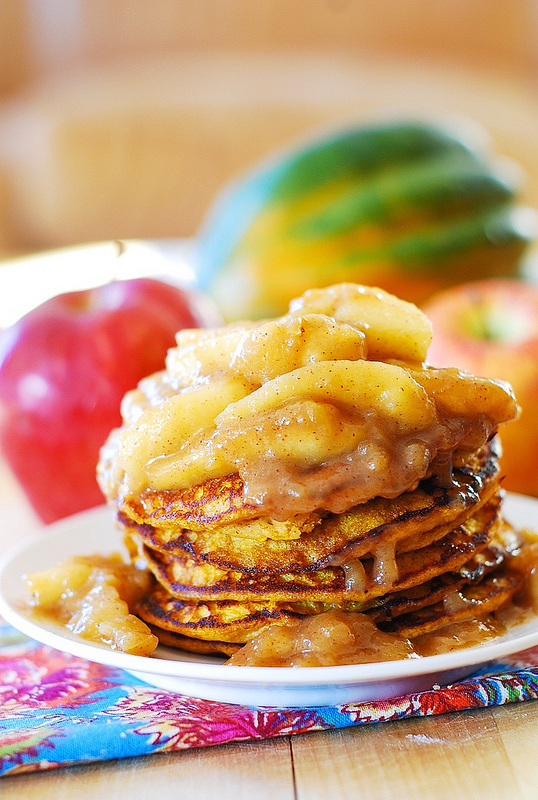 5 Photos of Pancakes With Apple Topping 5 Photos of Pancakes With Apple Topping