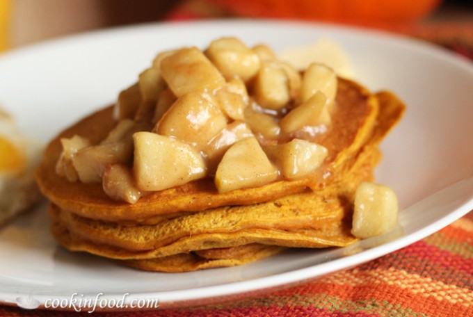Pumpkin Pancakes with Apple Topping Pumpkin Pancakes with Apple Topping