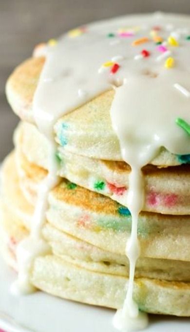 Funfetti Cake Batter Pancakes Funfetti Cake Batter Pancakes