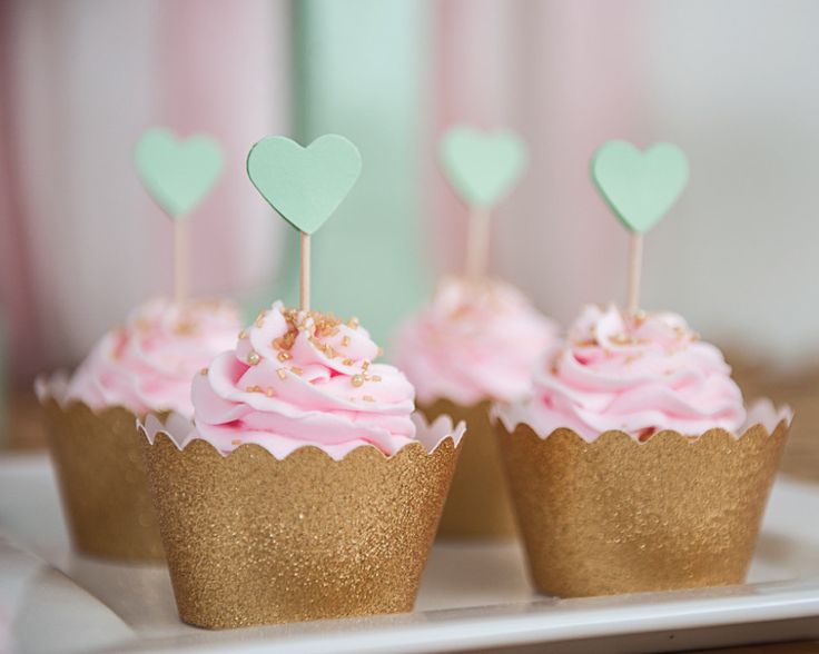 Gold and Pink Bridal Shower Cupcakes Gold and Pink Bridal Shower Cupcakes