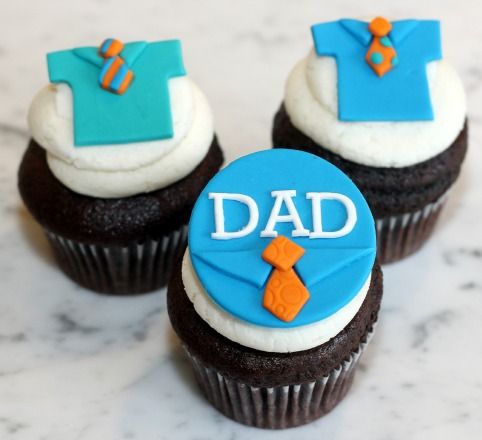 Happy Father's Day Cupcakes