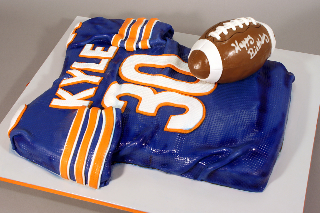 11 Photos of Chicago Bears Football Jersey Cakes