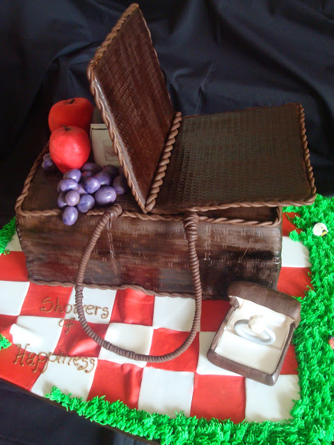 Picnic Basket Cake