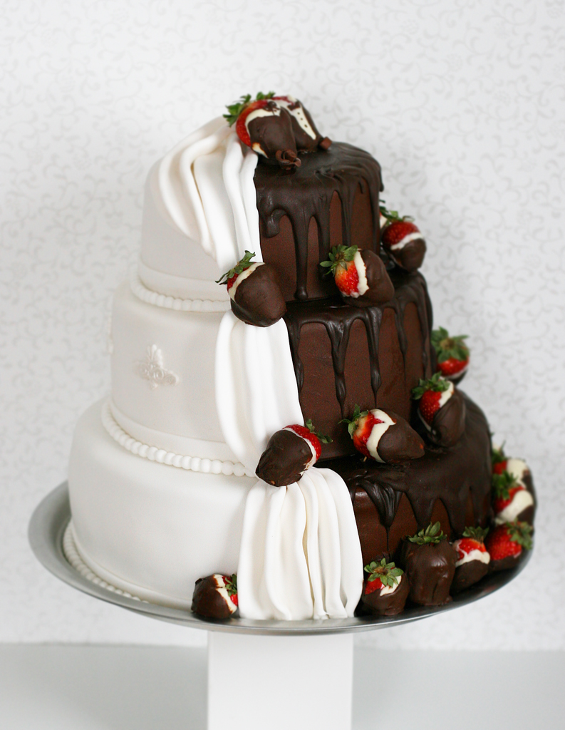 Half Chocolate Wedding Cake Half Chocolate Wedding Cake