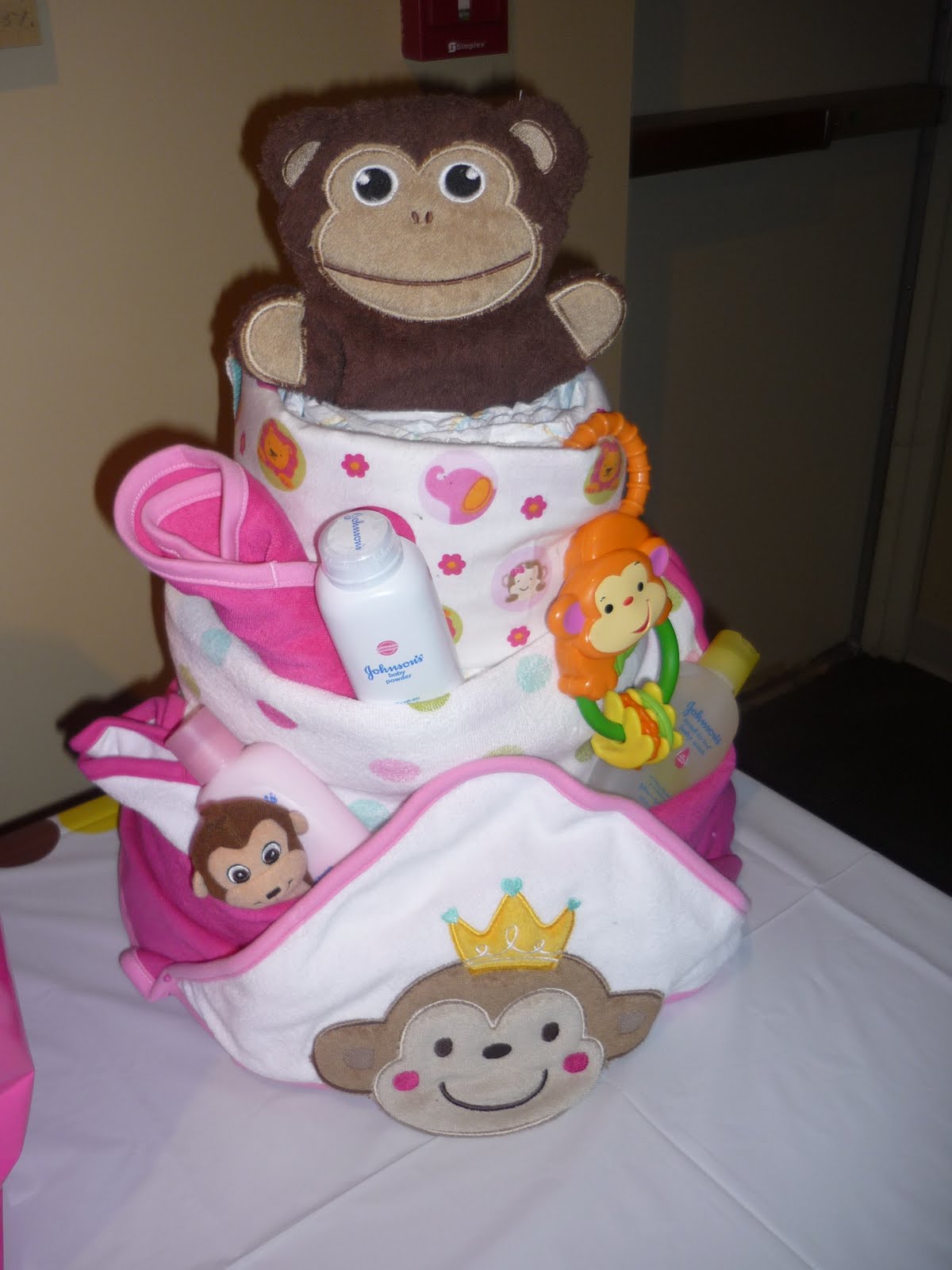 Make Baby Diaper Shower Cakes