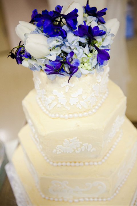 BJ Bakery Wedding Cakes