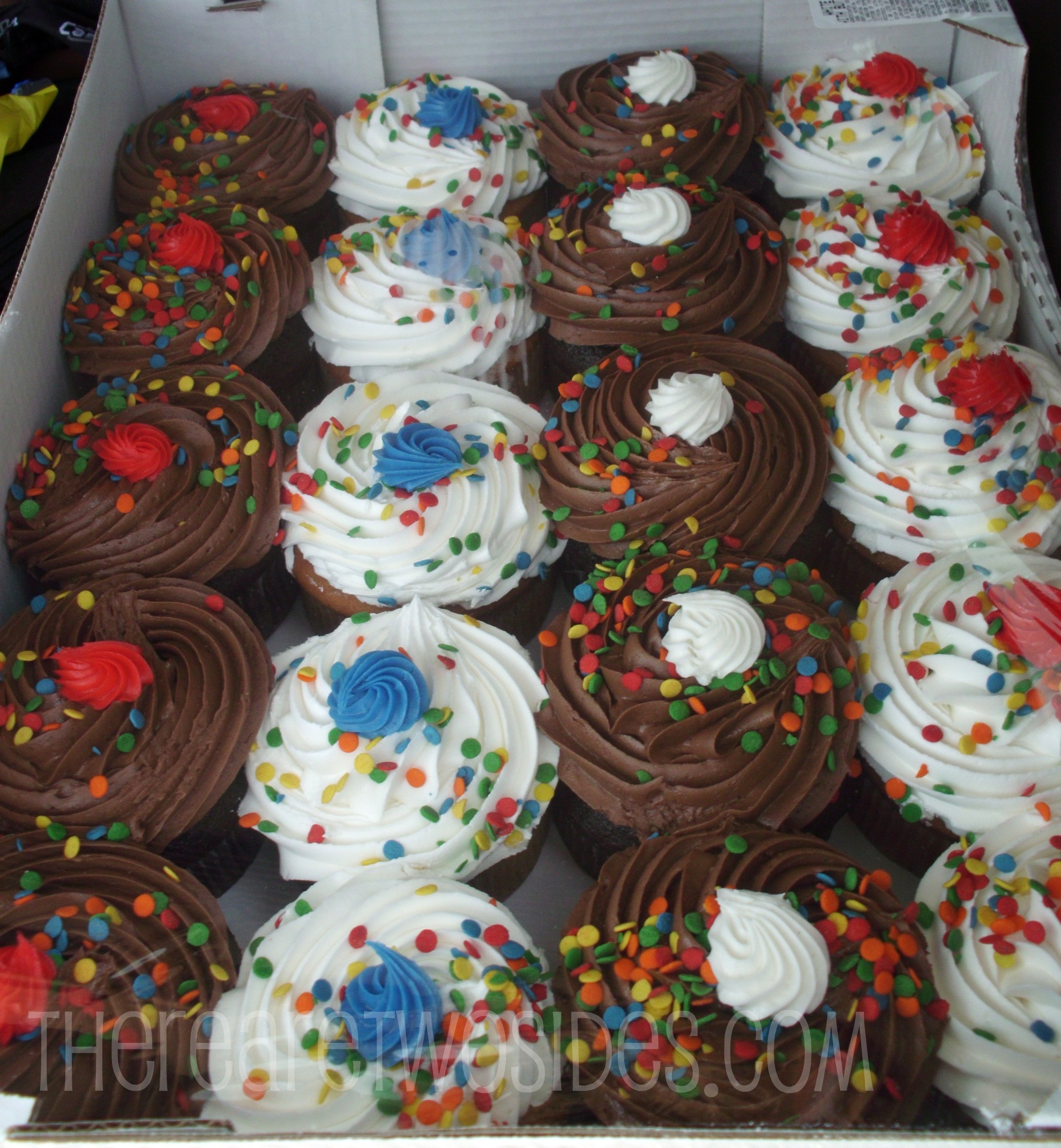 Costco Cupcake Cake Costco Cupcake Cake