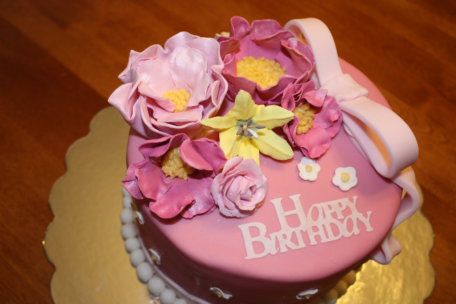 Sang Juragan Unique Happy Birthday Cake And Flowers