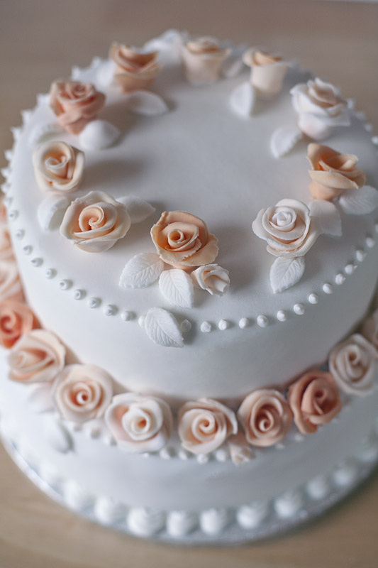 Wedding Cake with Fondant Icing Wedding Cake with Fondant Icing