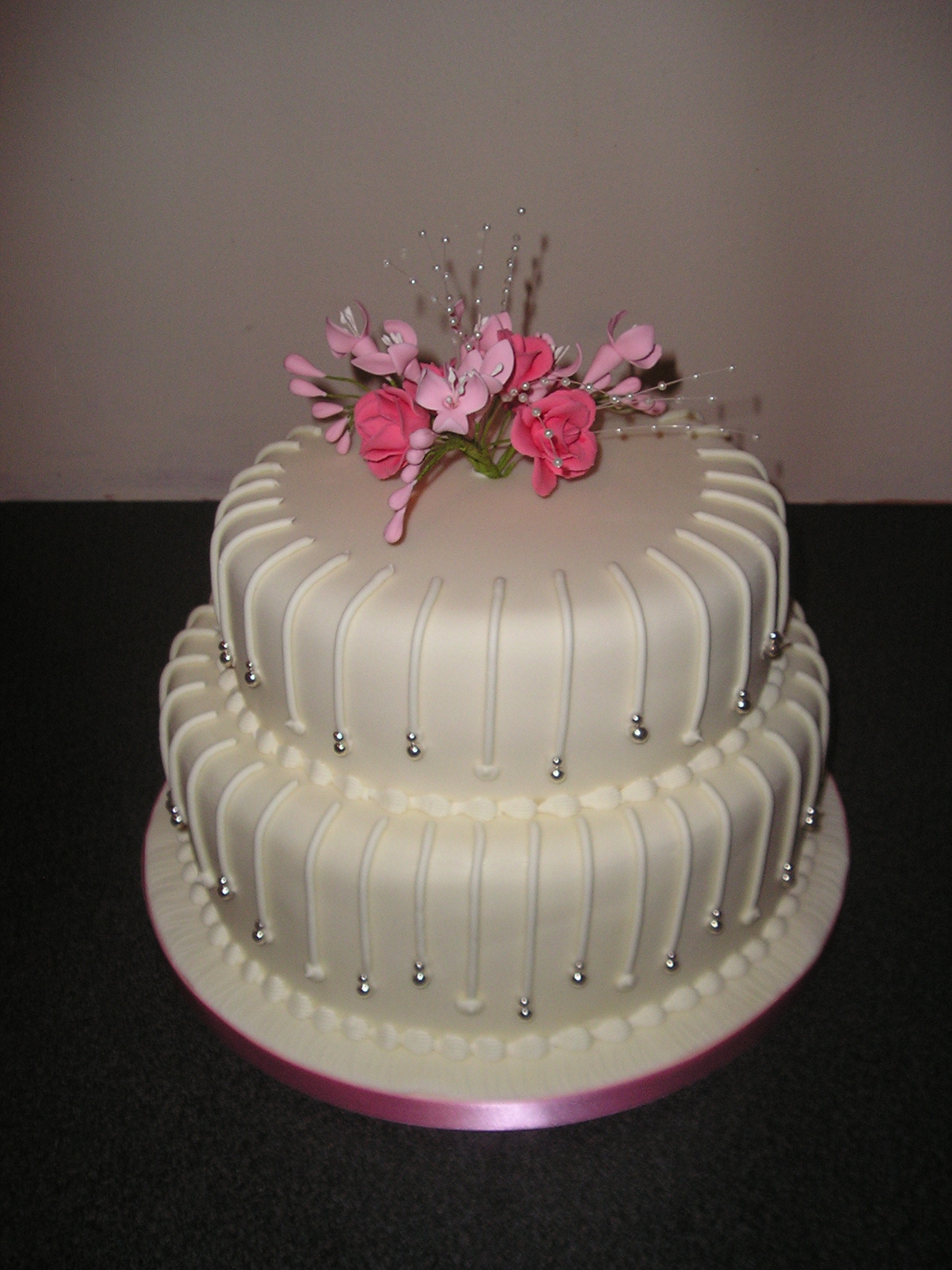 2 Tier Wedding Cake