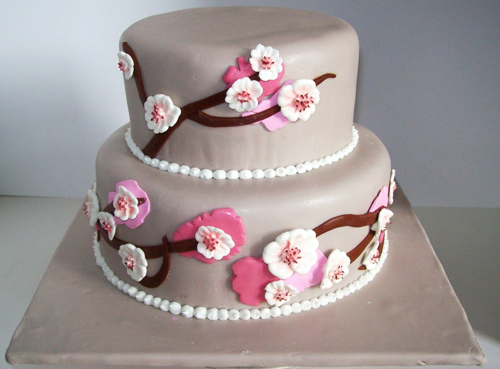 Box Italian Cream Cake