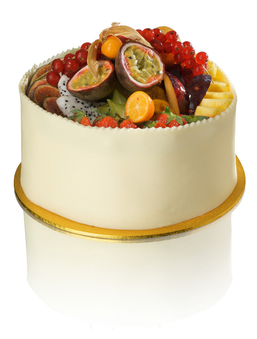 Exotic Fruit with White Cake Exotic Fruit with White Cake