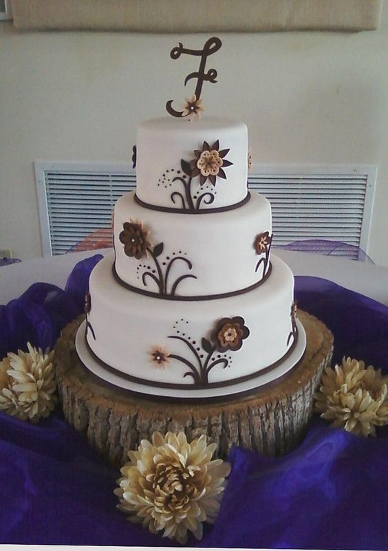 Rustic Country Themed Wedding Cakes