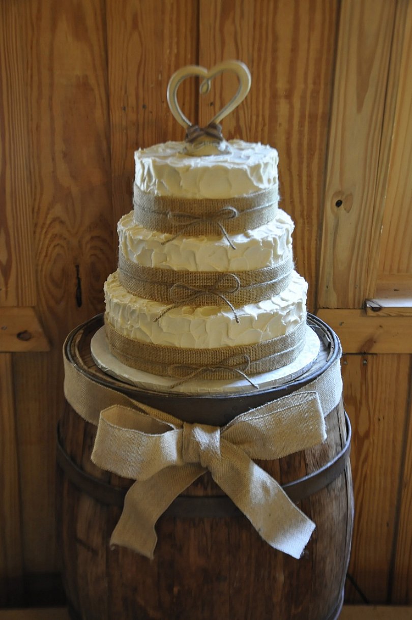 13 Simple Western Themed Wedding Cakes Photo Western Cowboy