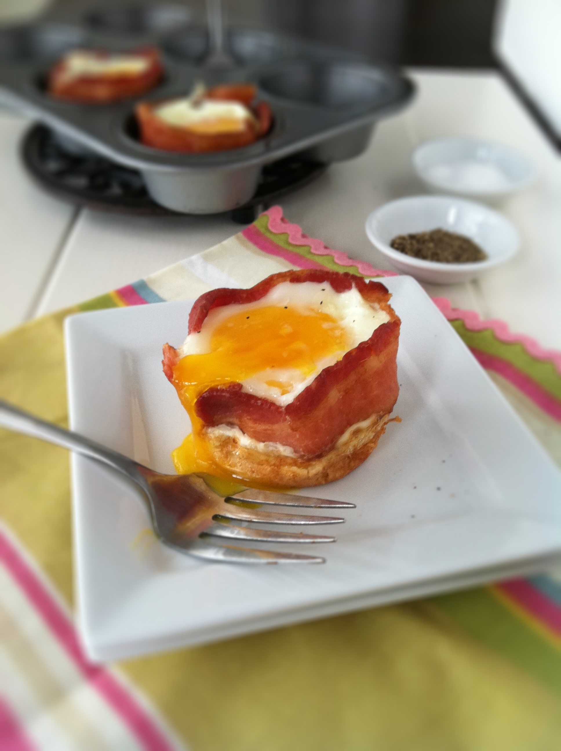 Bacon and Egg Pancake Cups Bacon and Egg Pancake Cups