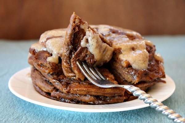 Gingerbread Cinnamon Roll Pancakes Gingerbread Cinnamon Roll Pancakes
