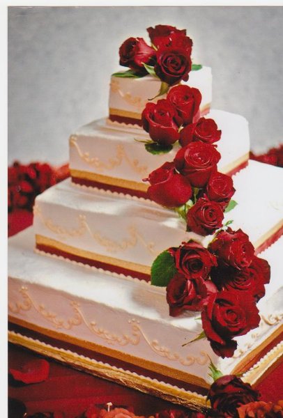 11 Red White And Gold Wedding Cakes Photo Red And Gold Wedding Cake
