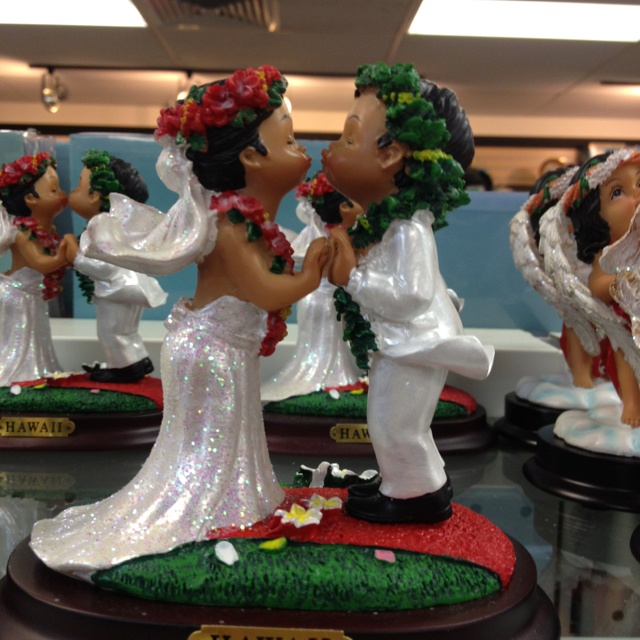 Hawaiian Themed Wedding Cake Topper Hawaiian Themed Wedding Cake Topper