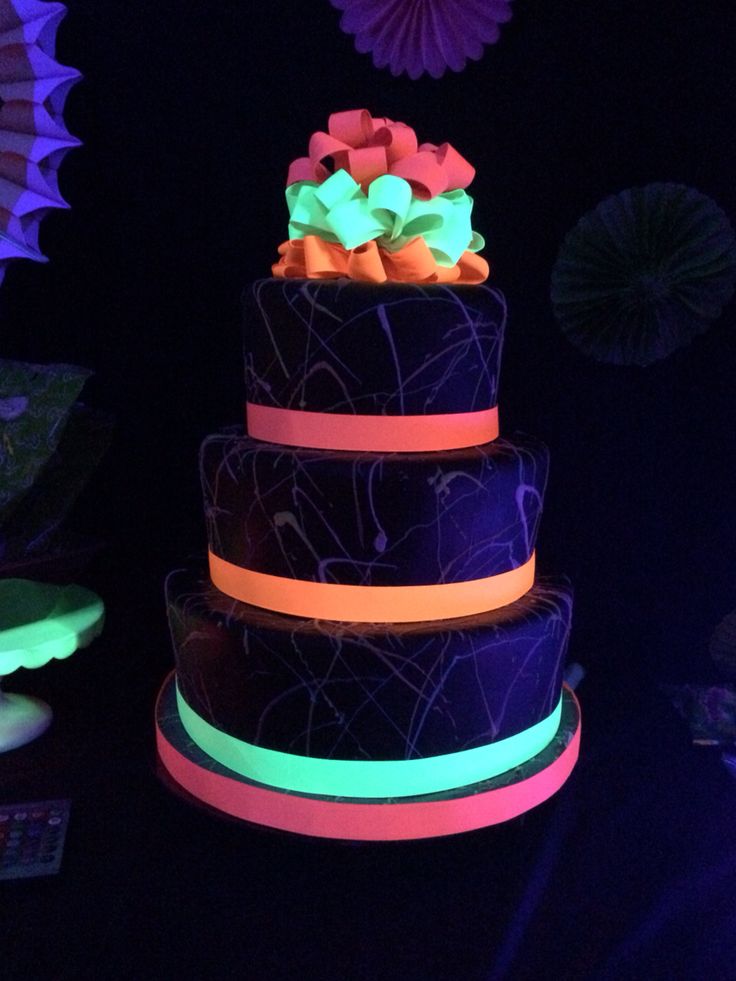 7 neon glow in