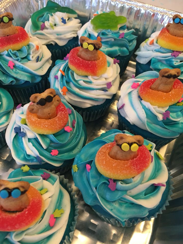11 Easy Swimming Cupcakes Photo - Pool Party Cupcake Idea, Pool Party