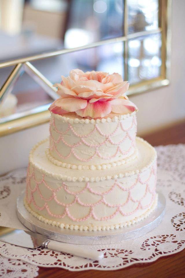 2 Tier Buttercream Wedding Cakes 2 Tier Buttercream Wedding Cakes