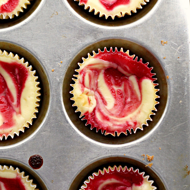 Raspberry Swirl Cheesecake Cupcakes Raspberry Swirl Cheesecake Cupcakes