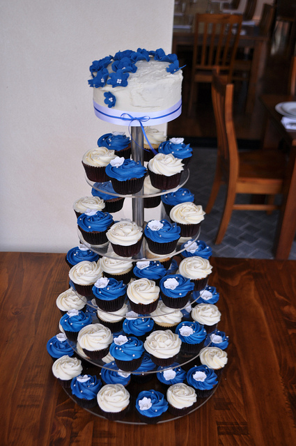 Royal Blue Wedding Cupcakes Royal Blue Wedding Cupcakes