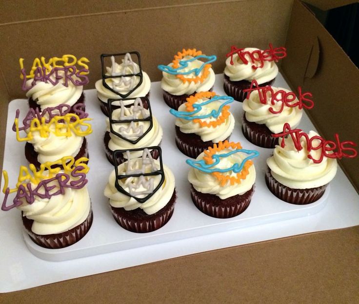 Miami Dolphins Themed Cupcakes Miami Dolphins Themed Cupcakes
