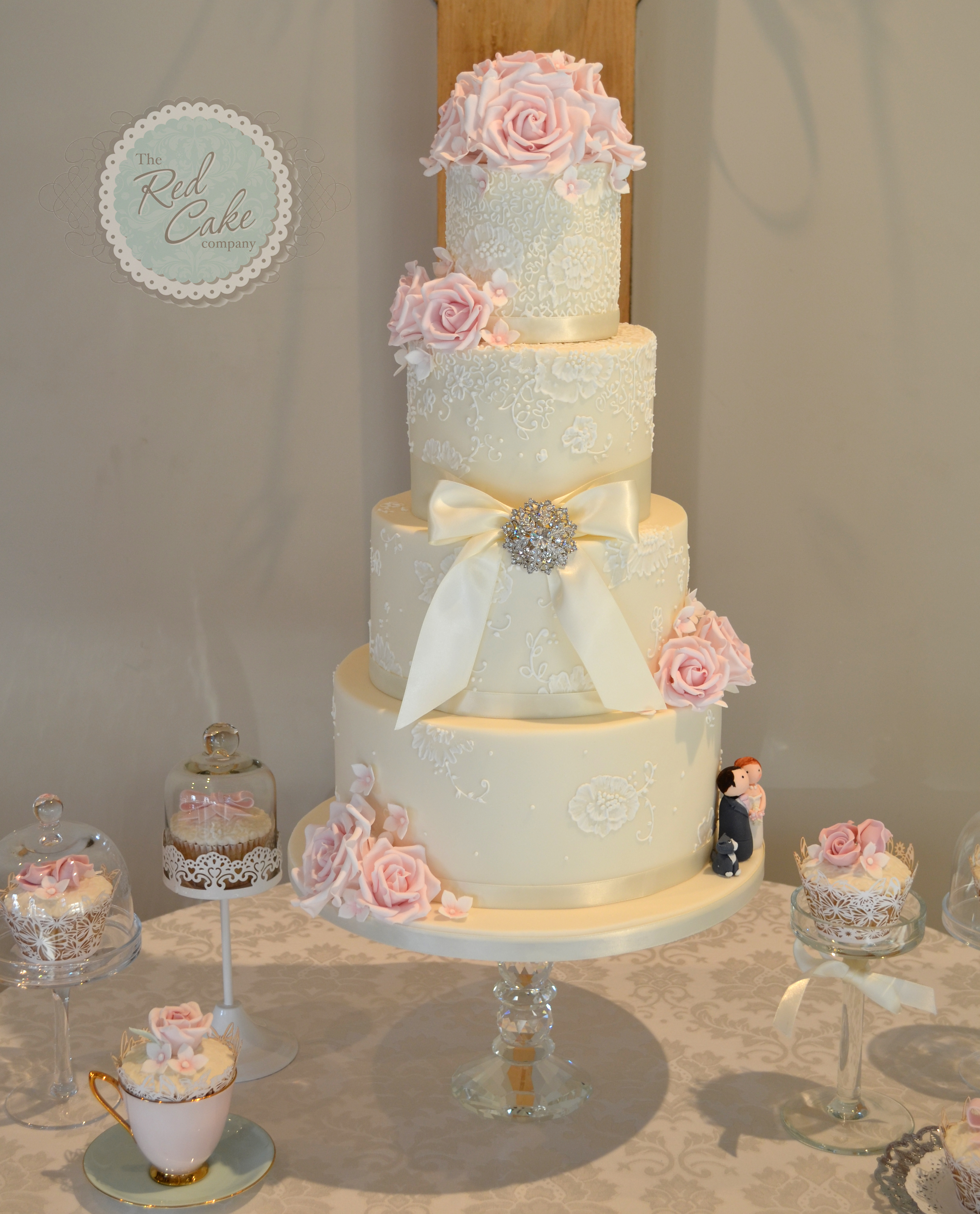 dusty pink wedding cakes