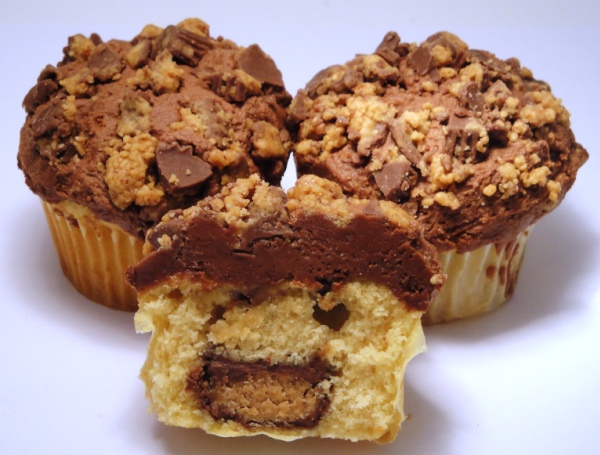 13 Photos of Mix And Peanut Butter Reese's Cheesecake Cupcakes 13 Photos of Mix And Peanut Butter Reese's Cheesecake Cupcakes