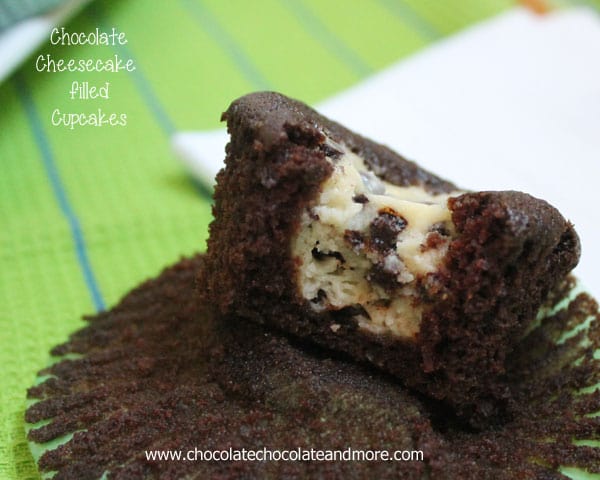 Cheesecake Filled Chocolate Cupcakes Cheesecake Filled Chocolate Cupcakes