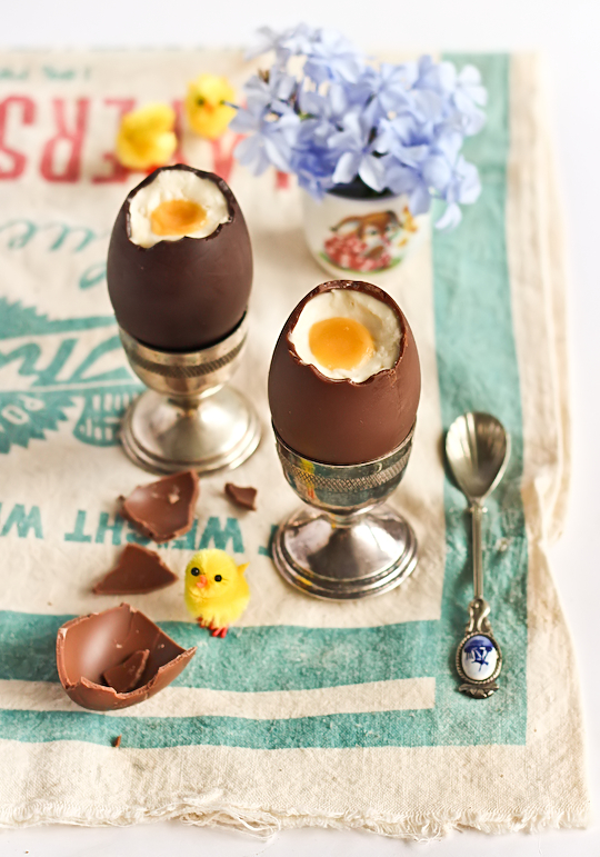 Cheesecake Filled Chocolate Easter Eggs Cheesecake Filled Chocolate Easter Eggs