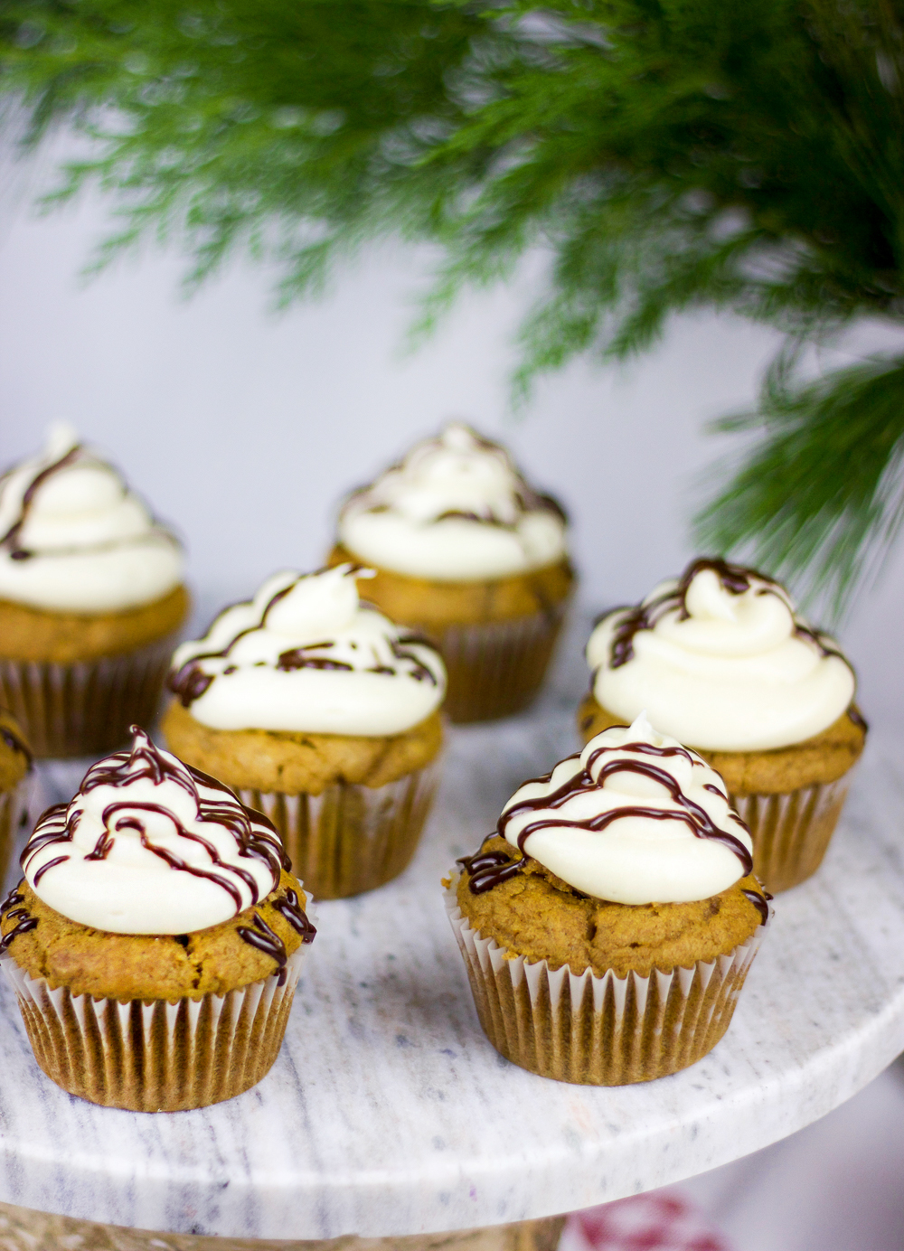 Chocolate Cupcakes with Cream Cheese Filling Chocolate Cupcakes with Cream Cheese Filling