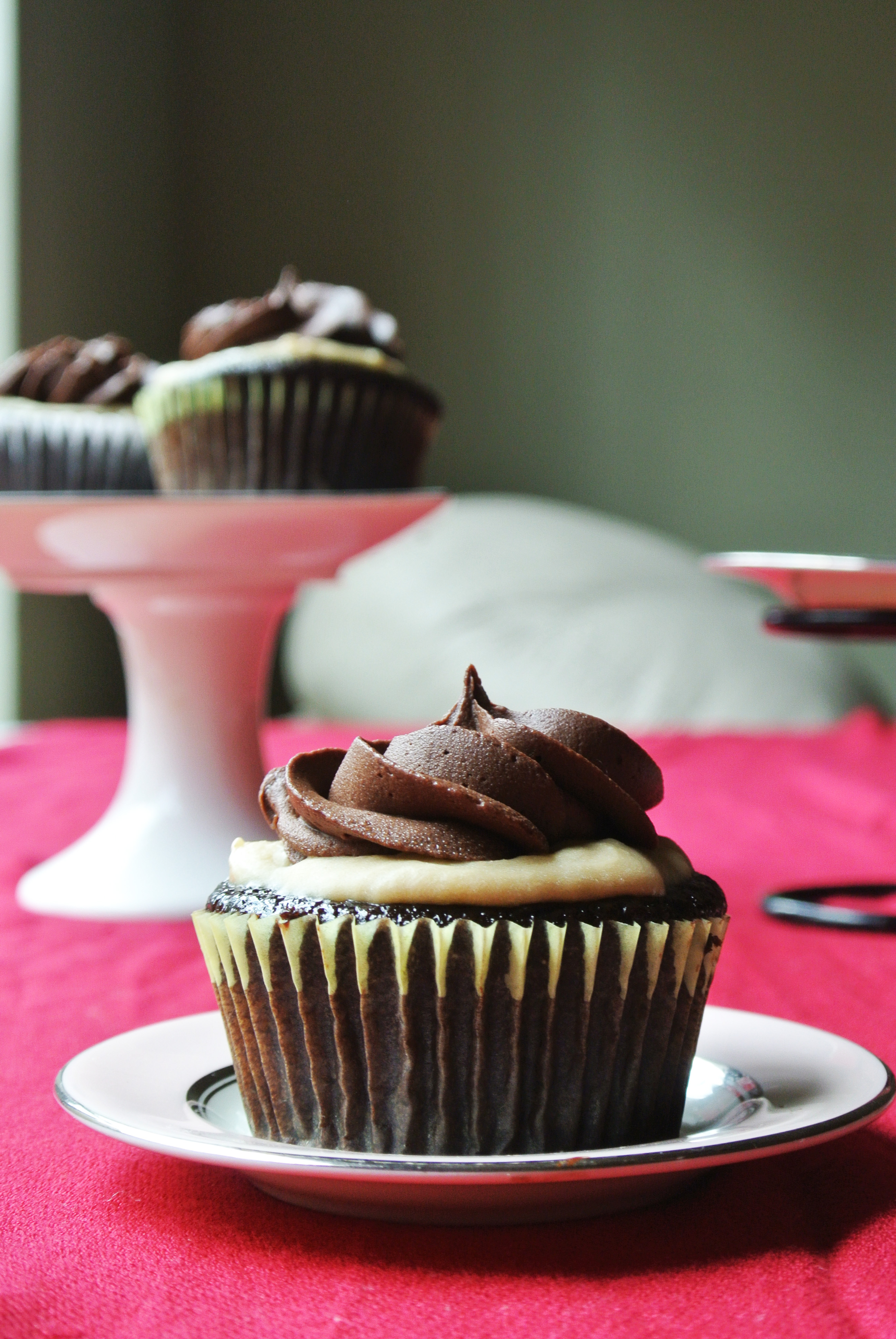 Chocolate Cupcakes with Cream Cheese Frosting Chocolate Cupcakes with Cream Cheese Frosting