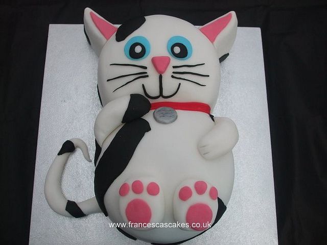 Kitty Cat Birthday Cake