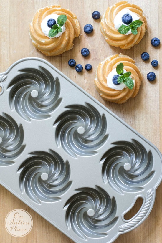 Angel Food Mini Bundt Cakes Angel Food Mini Bundt Cakes