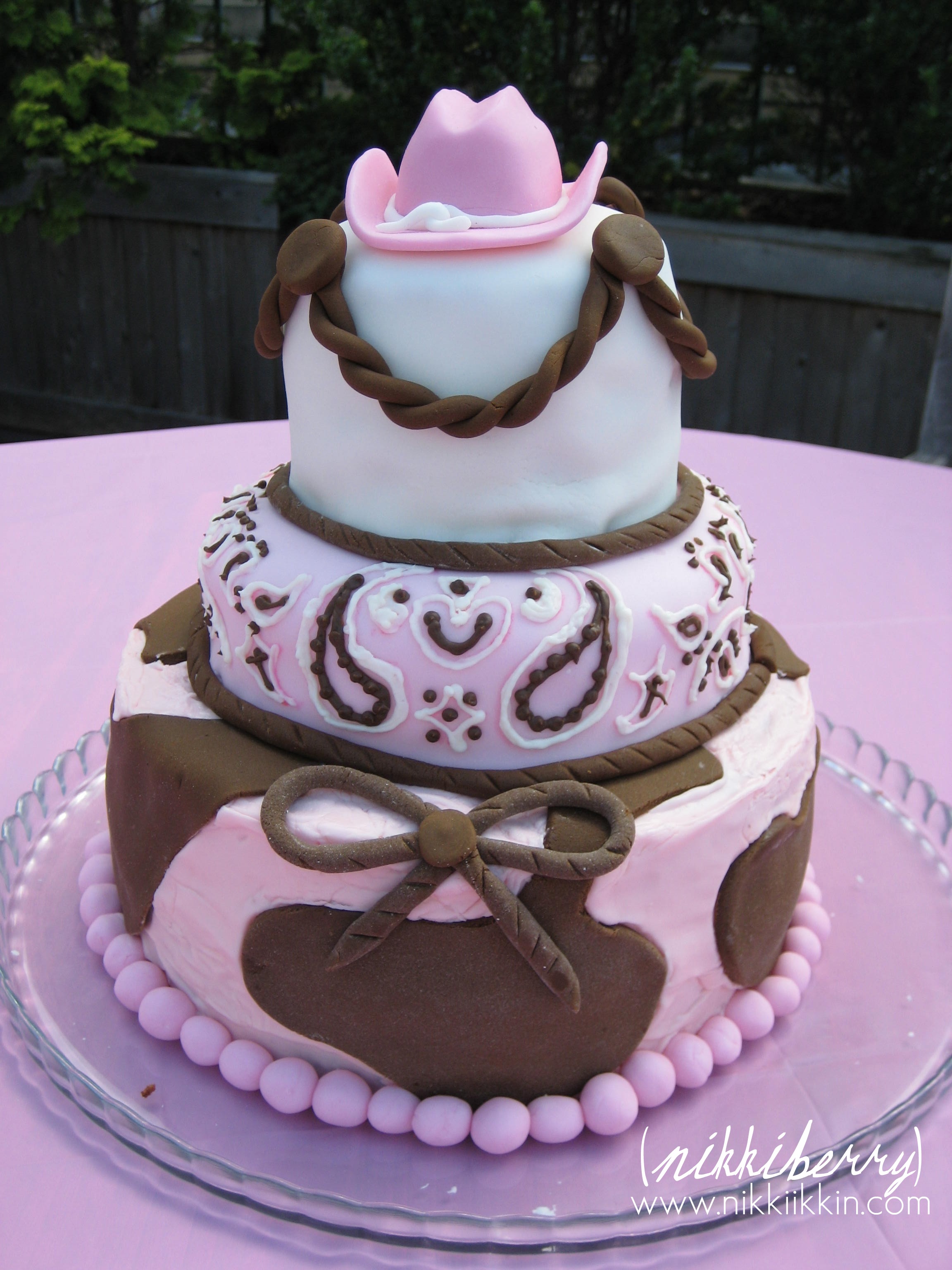 Pictures cowgirl cakes 