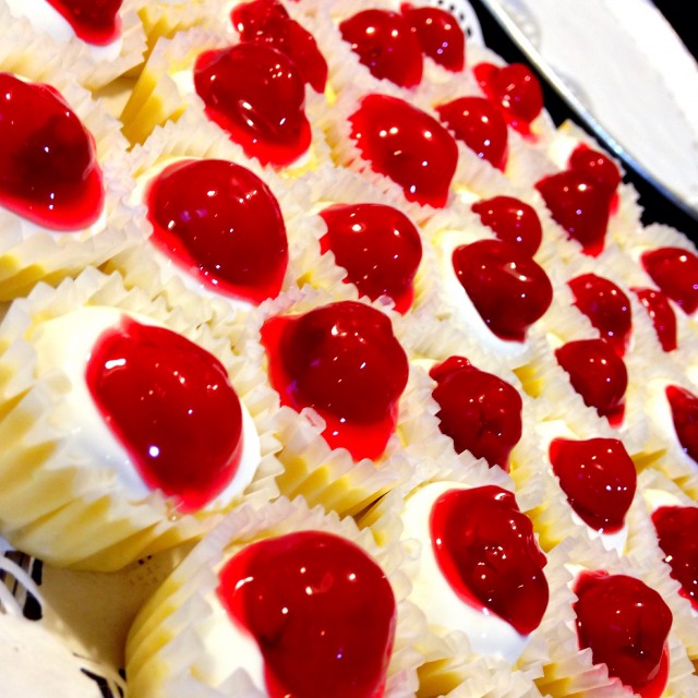 Mini Cherry Cheesecakes Cupcakes Recipes Mini Cherry Cheesecakes Cupcakes Recipes