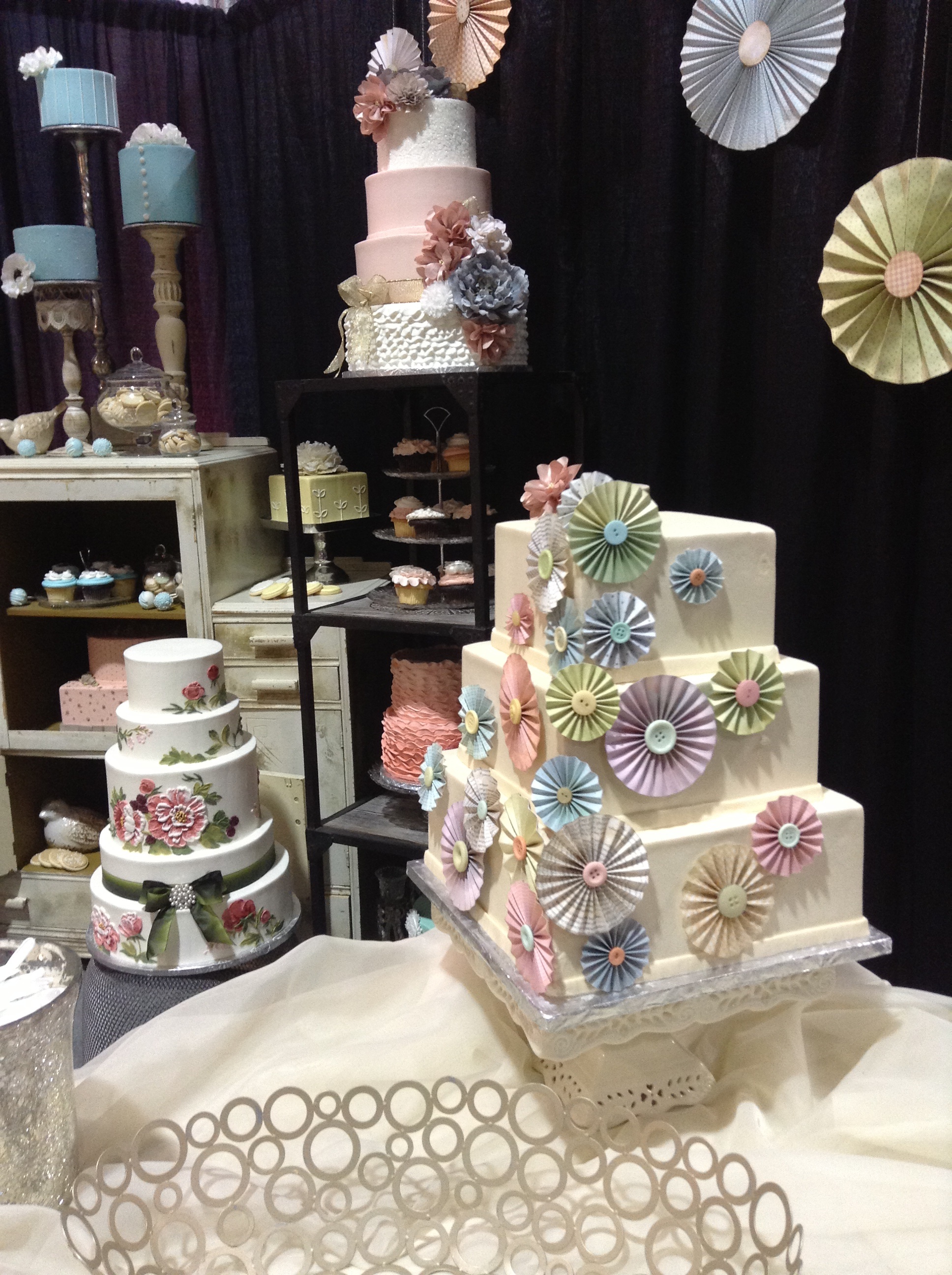 Vintage Wedding Cakes On Dresser Vintage Wedding Cakes On Dresser