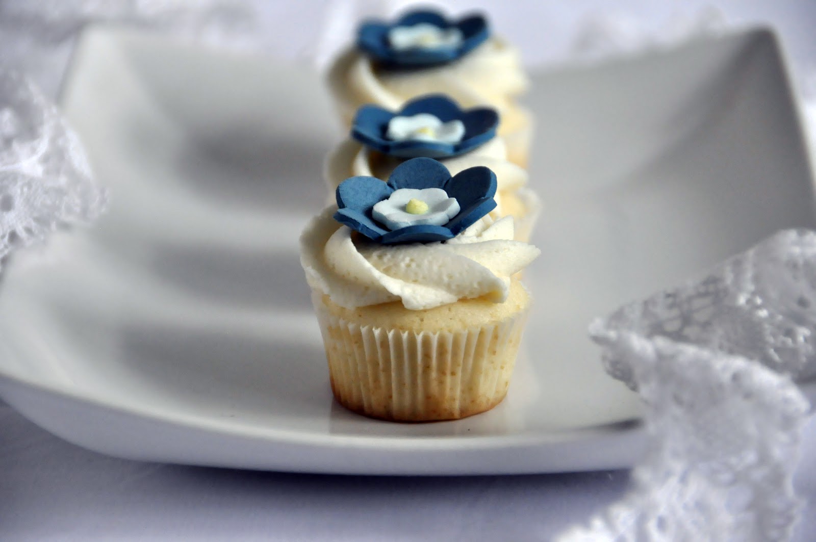 Cupcakes Navy Blue Flowers Cupcakes Navy Blue Flowers